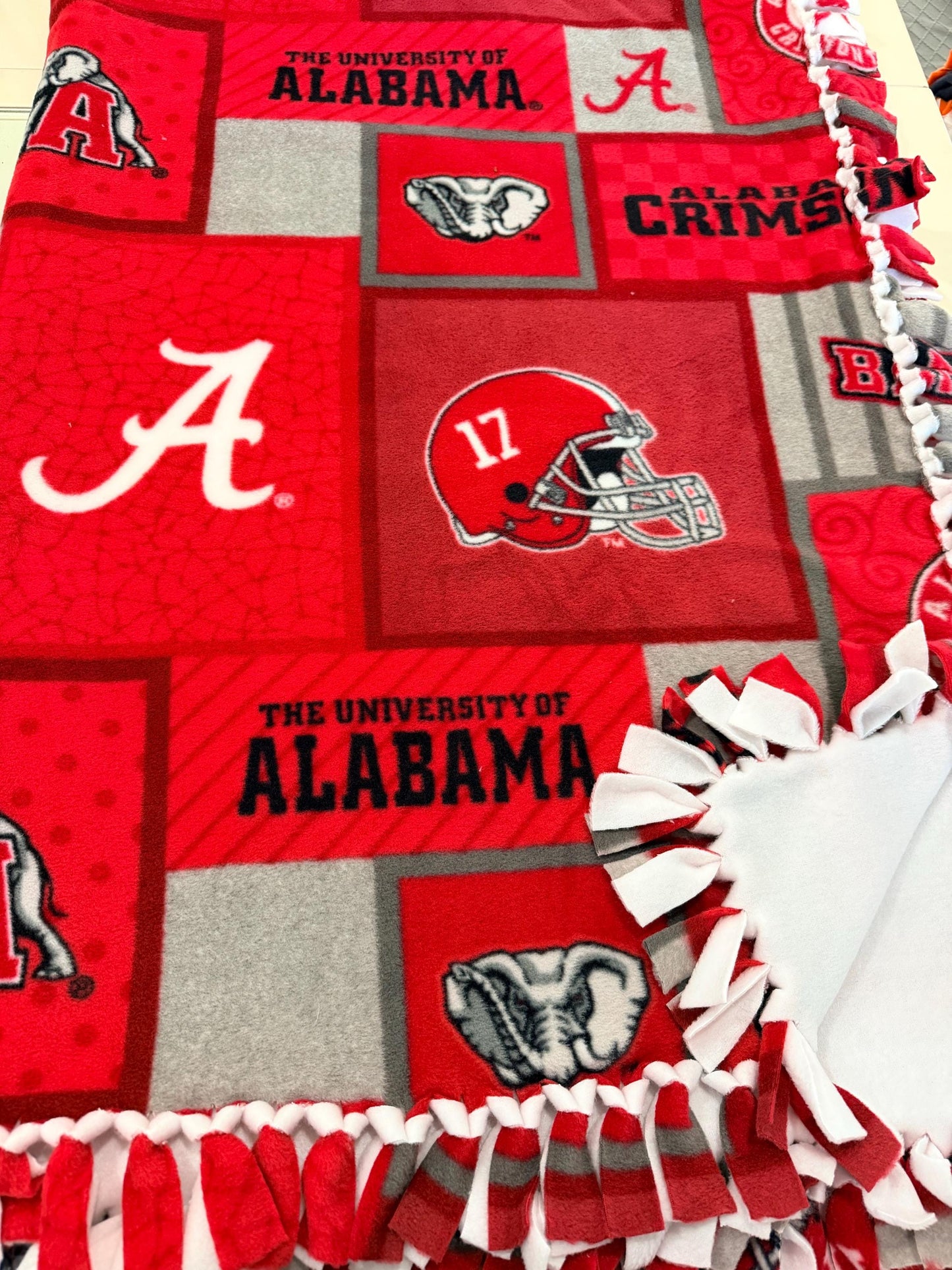 Alabama Knotted Blanket